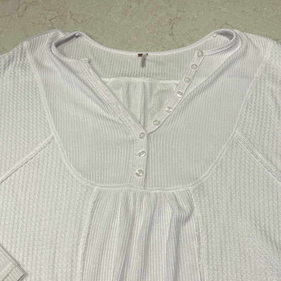 FREE PEOPLE WAFFLE FLOWY TOP - Picture 1 of 5
